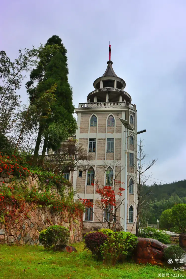 到鼓岭寻找别墅群